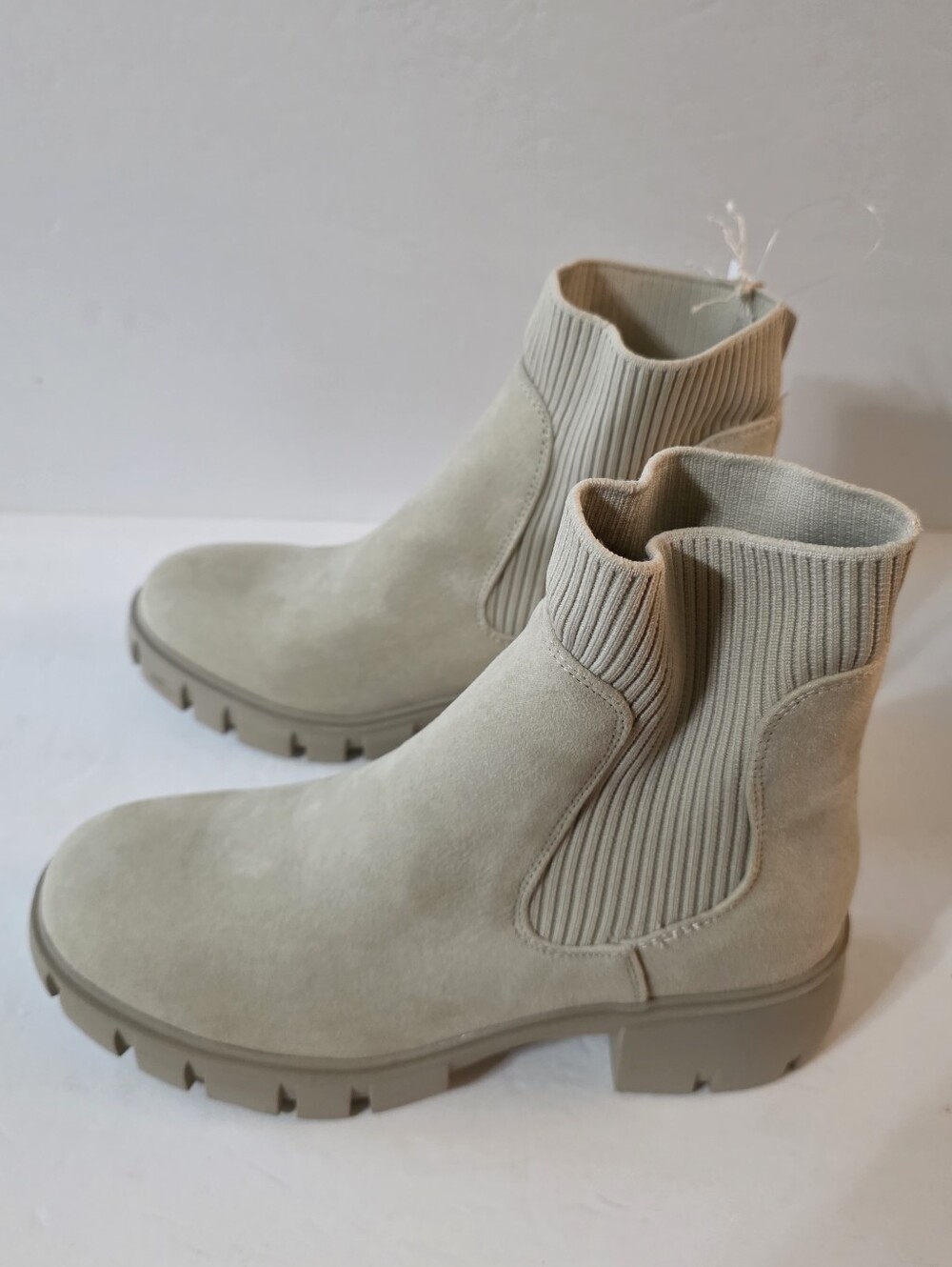 Sincerely Jules Ashville Chelsea Boot NWT SZ 8.5M